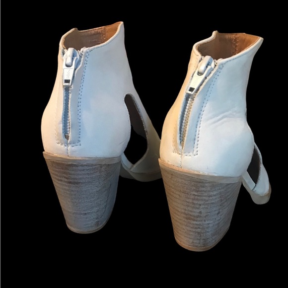 NWOB Free People Wilder White Bootie - Picture 8 of 9